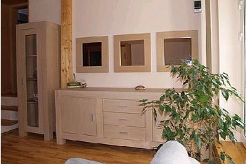 Rumanía Chata Braşov, Interior